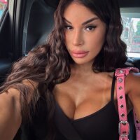 5 TS Megan Xxl photo
