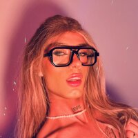 1 Kylie photo