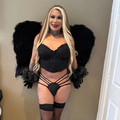 Carol Delavega